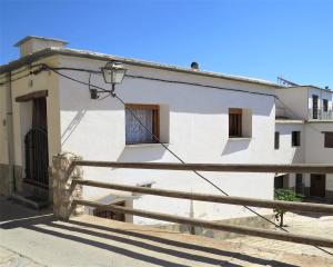 3847, Reduced Traditional Townhouse and Apartment