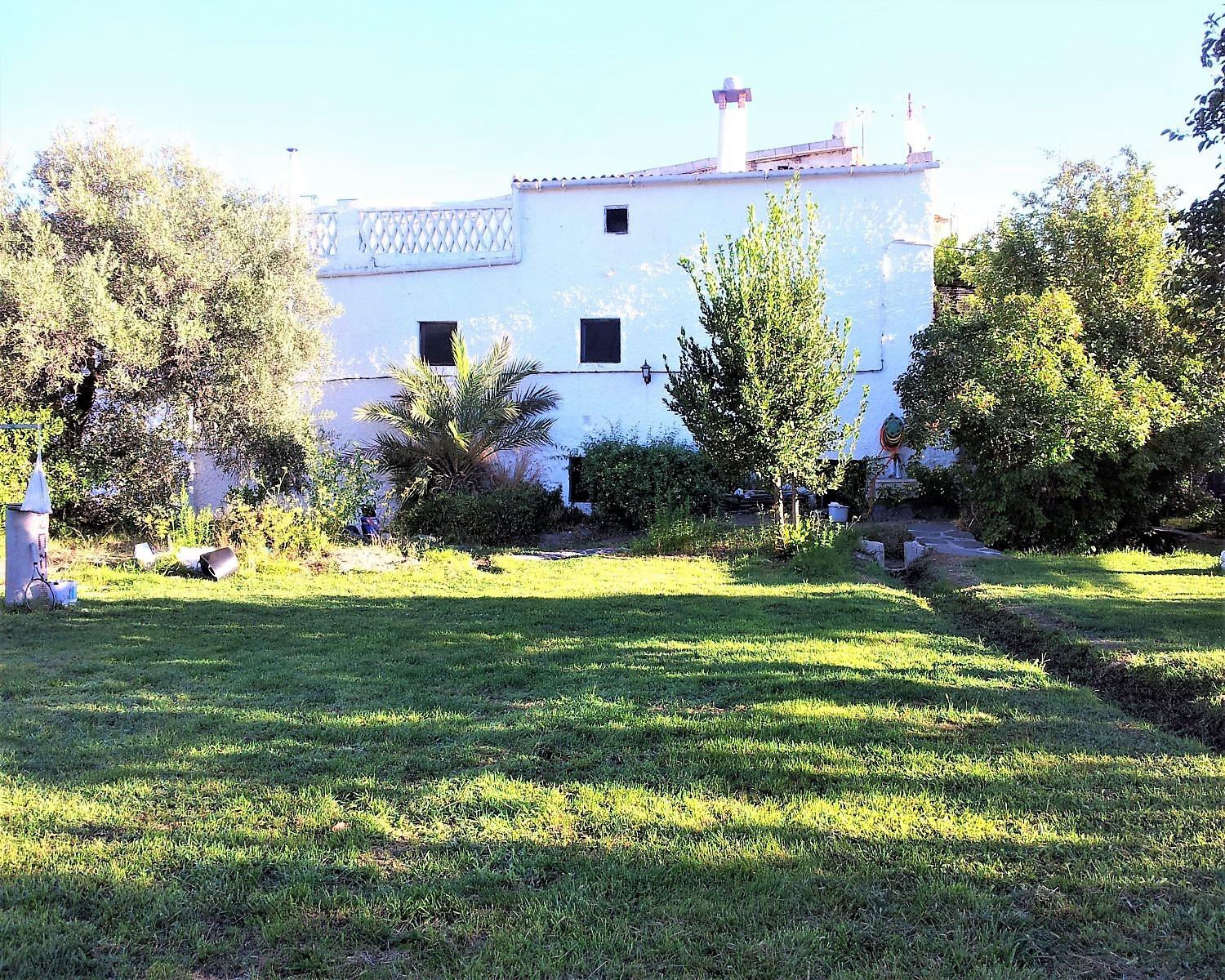 Traditional Town House with Large Garden